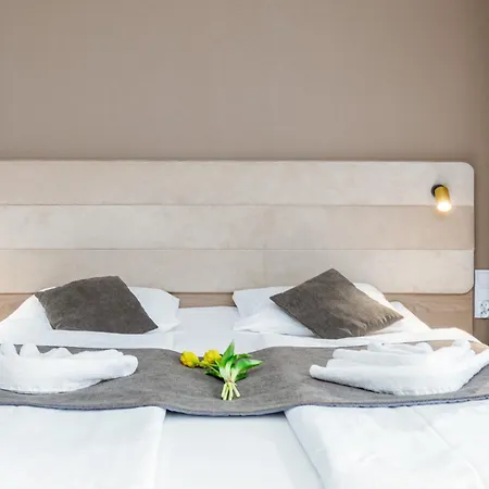 Bel Mare Near The With Parking By Renters *